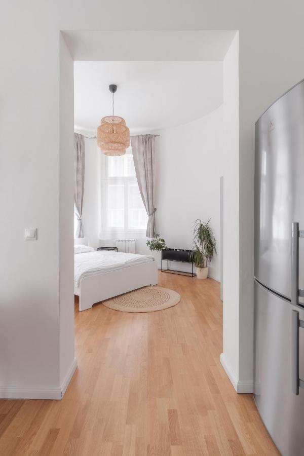 Luminous Apartment For 2 Near Wenceslas Square By Prague Days Exterior foto
