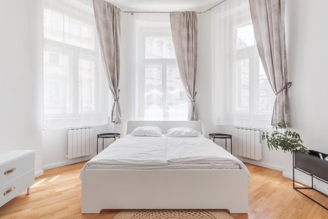 Luminous Apartment For 2 Near Wenceslas Square By Prague Days Exterior foto